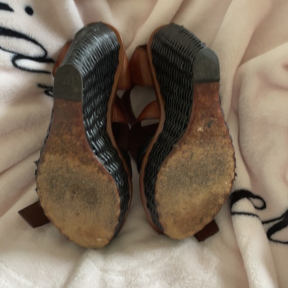 Louis Vuitton Wedge Sandals size 37 - Picture 6 of 12